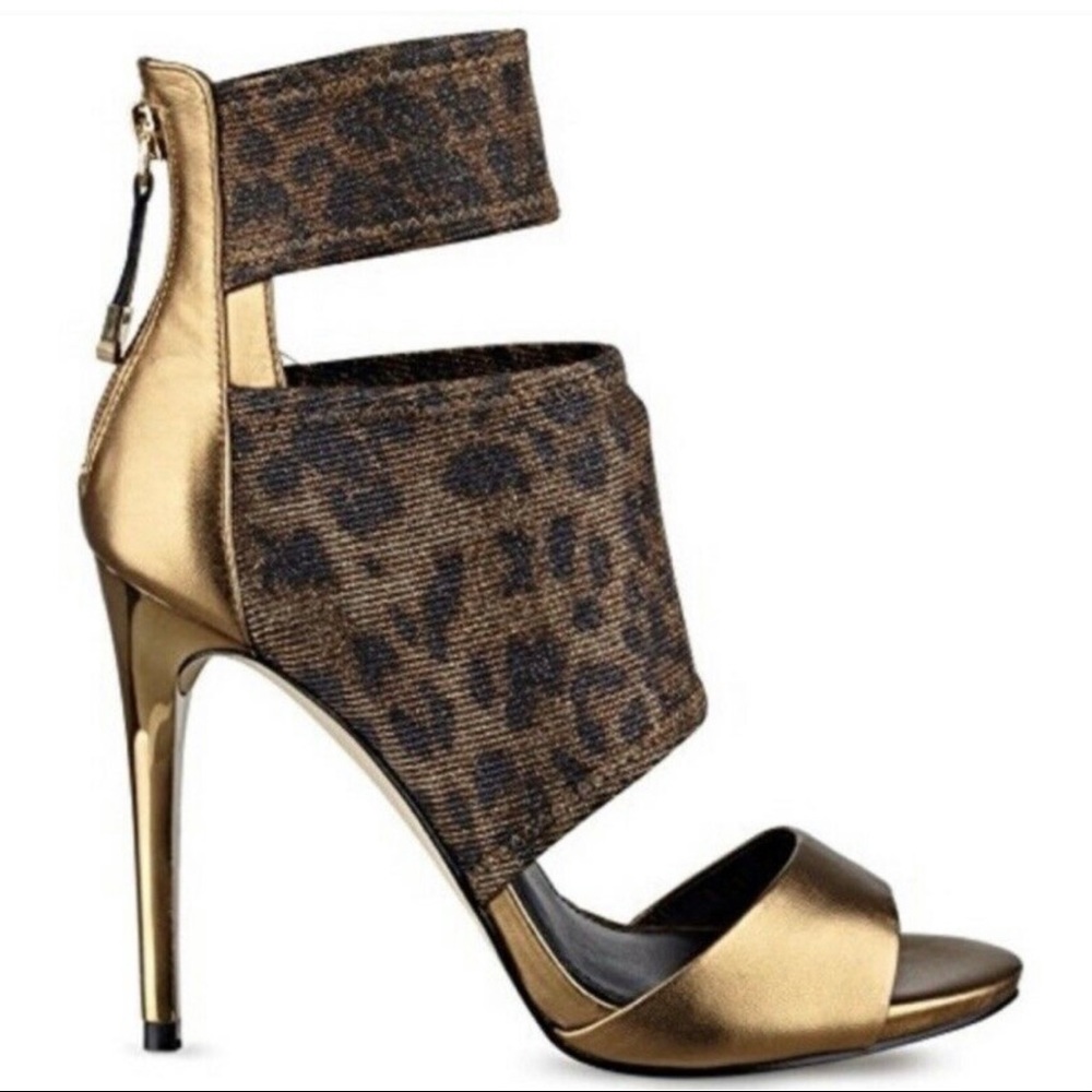 GUESS CAYEN CUTOUT HEELS